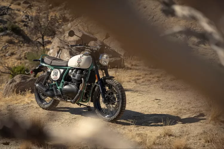 Royalenfield Bear650 Sta 006 261124074135 1 1